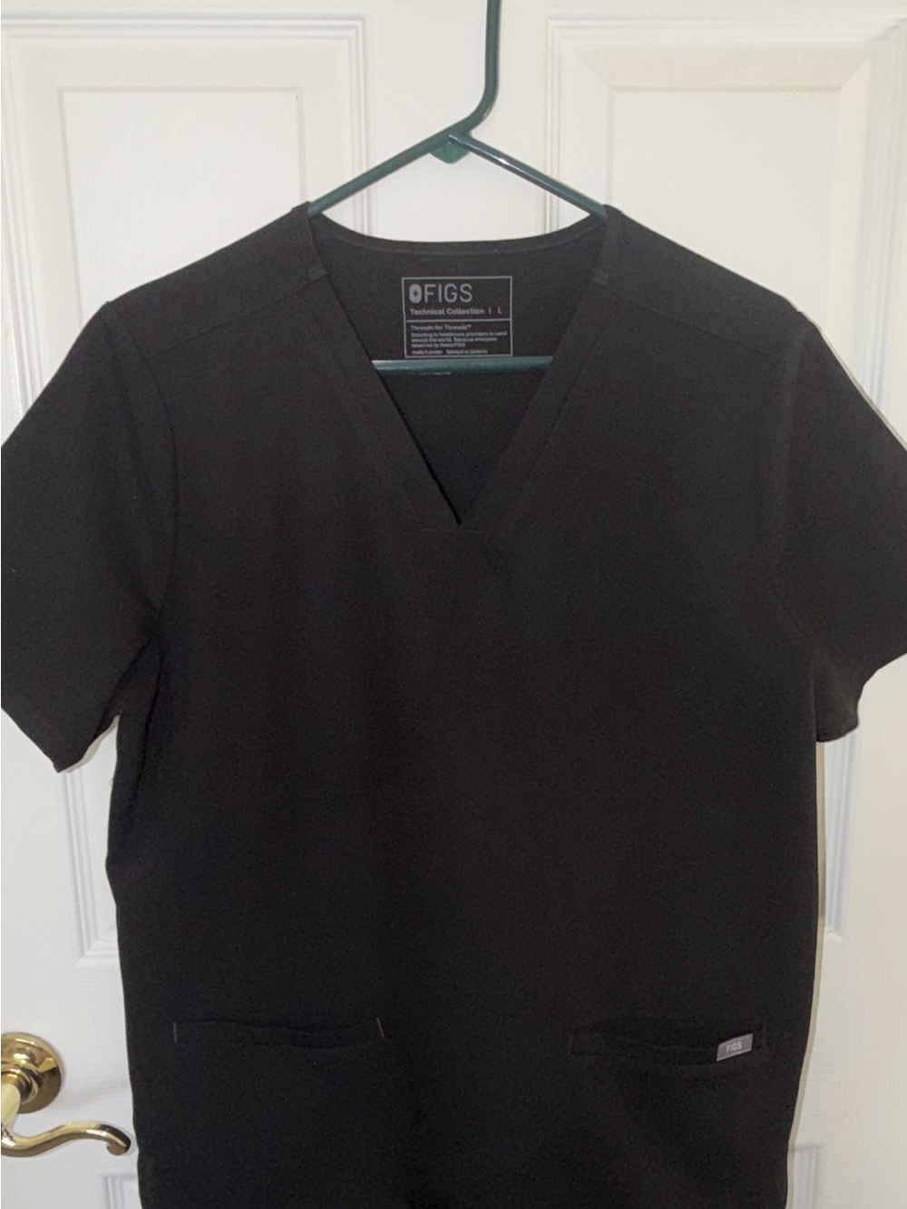 FIGS Women’s Black V-Neck Short Sleeve Scrub Top